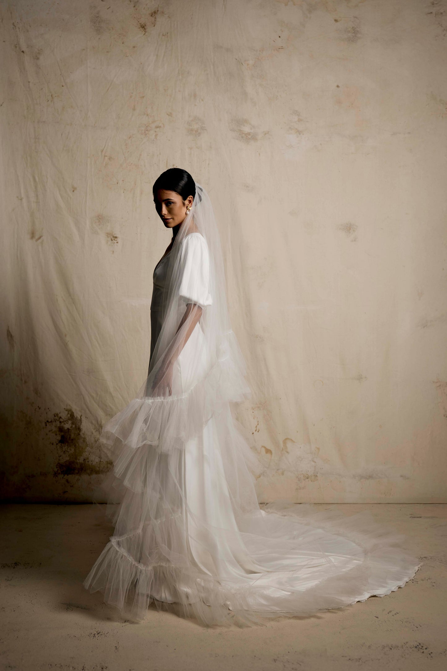 Ruffle Edge Veil