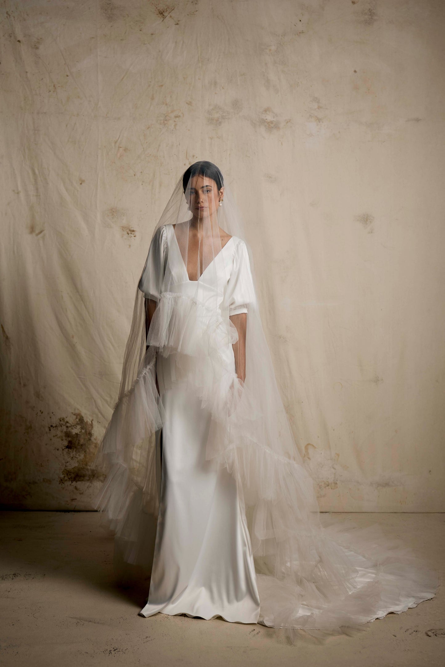 Ruffle Edge Veil