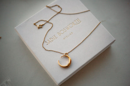 Solar Crescent Necklace Set Gold