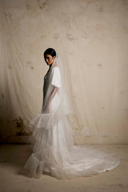 Ruffle Edge Veil